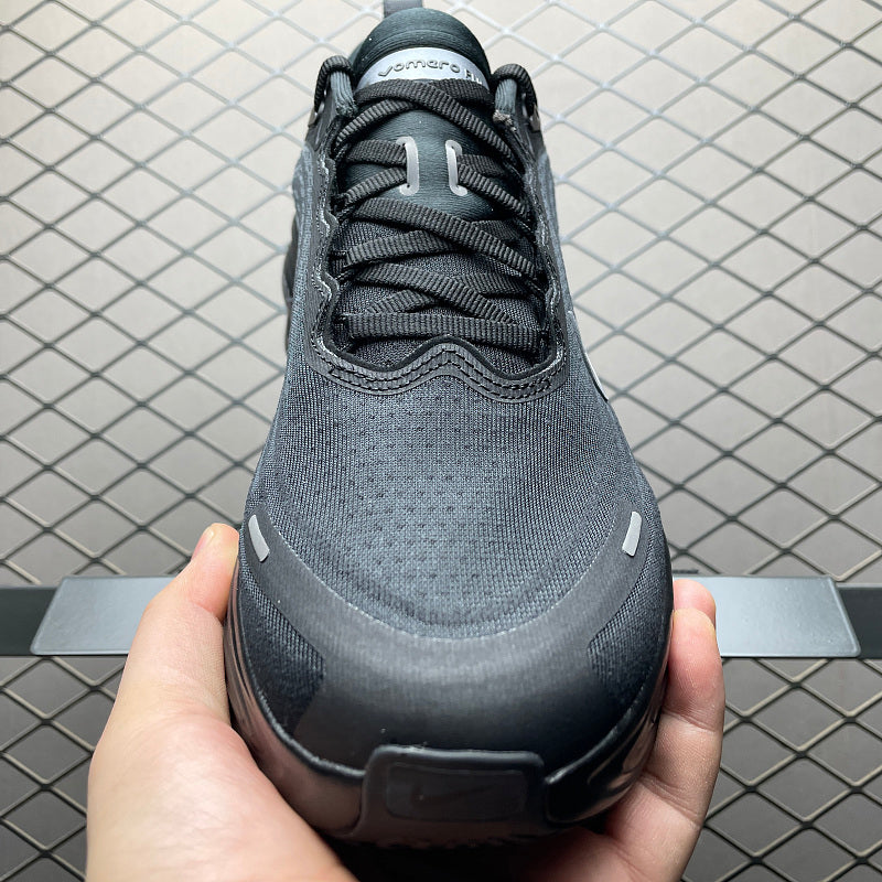 Nike ZoomX Morpho - Black/Dark Grey