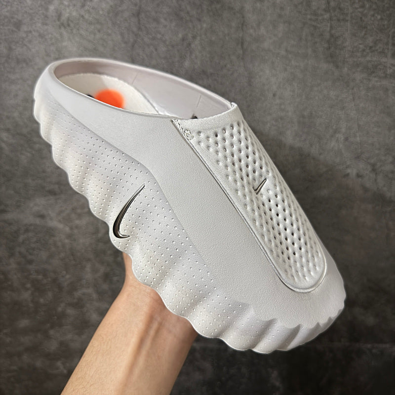 Nike Air Moc AT - Summit White