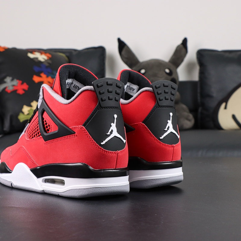 Air Jordan 4 Retro - Toro Bravo