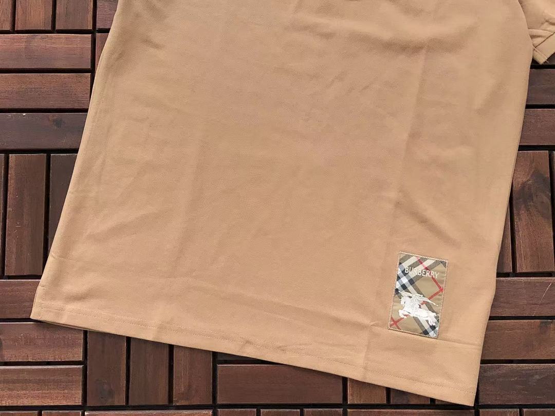 Burberry T-Shirt