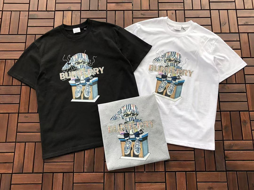 Burberry T-SHIRT
