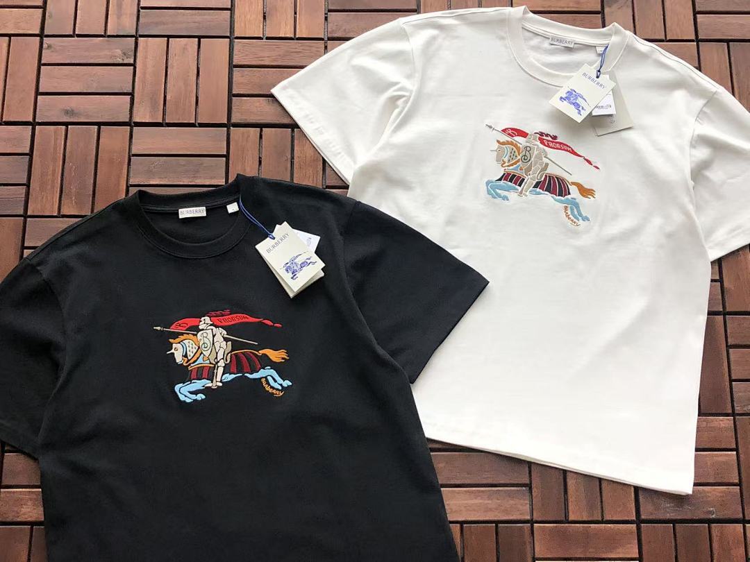 Burberry T-Shirt