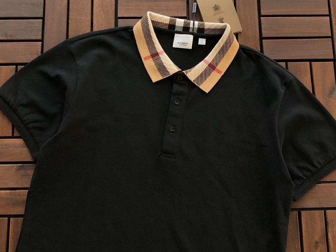 Burberry T-SHIRT