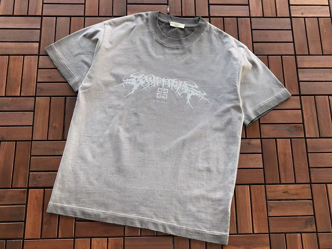 Script Logo Givenchy T-Shirt