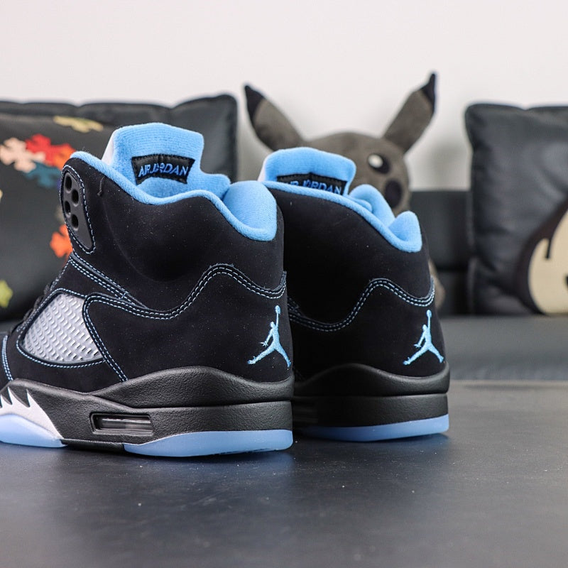 Nike Air Jordan 5 Retro - University Blue/Black