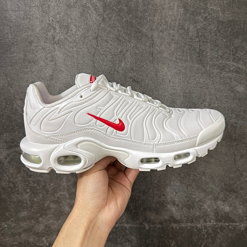 Supreme x Nike Air Max Plus - White/University Red