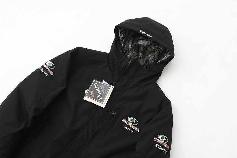 Supreme Mossy Oak Gore-Tex Hooded Jacket