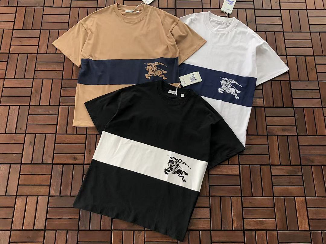 Burberry T-SHIRT