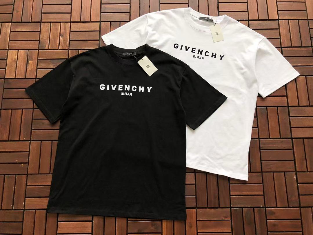 Small Logo Givenchy T-Shirt