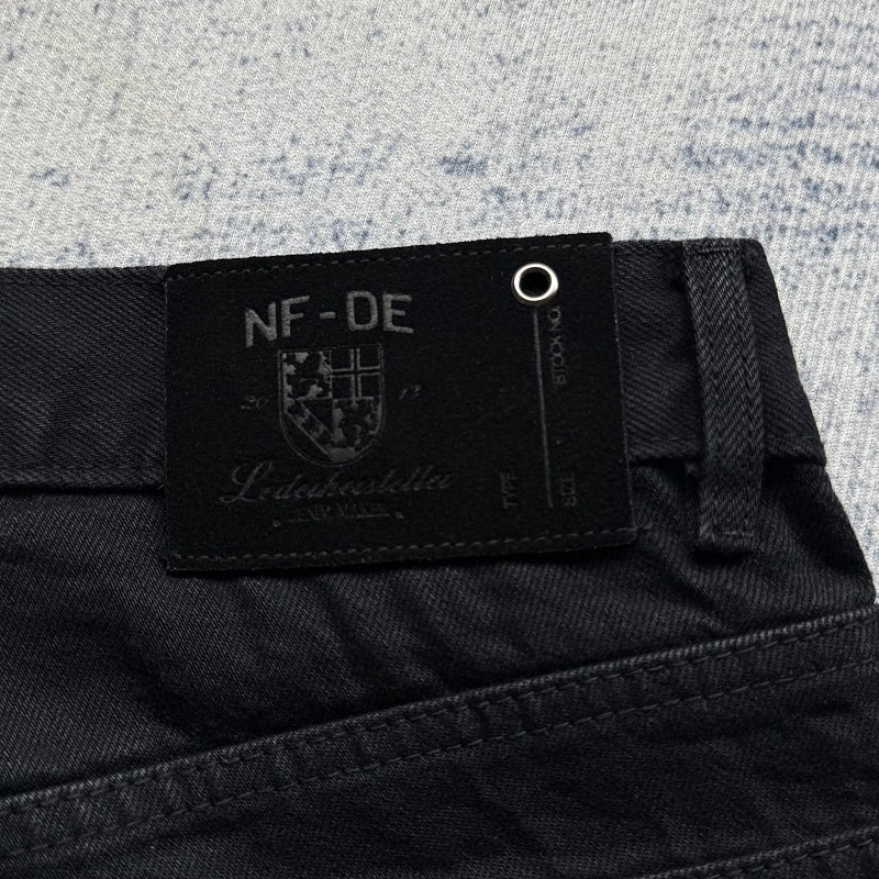 Carhartt WIP Pants - Black