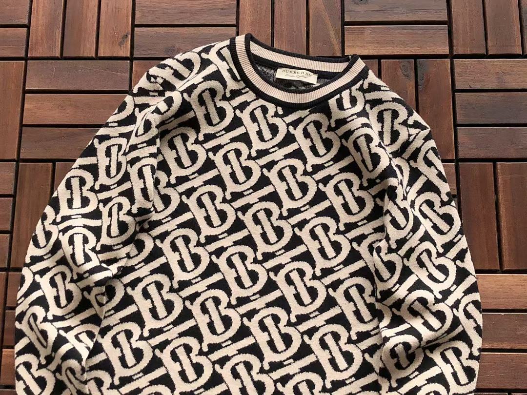 Burberry SWEATER