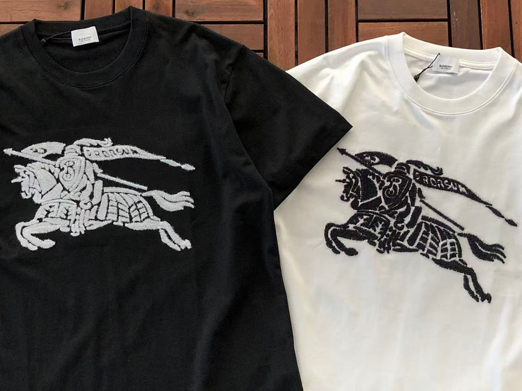 Burberry T-SHIRT