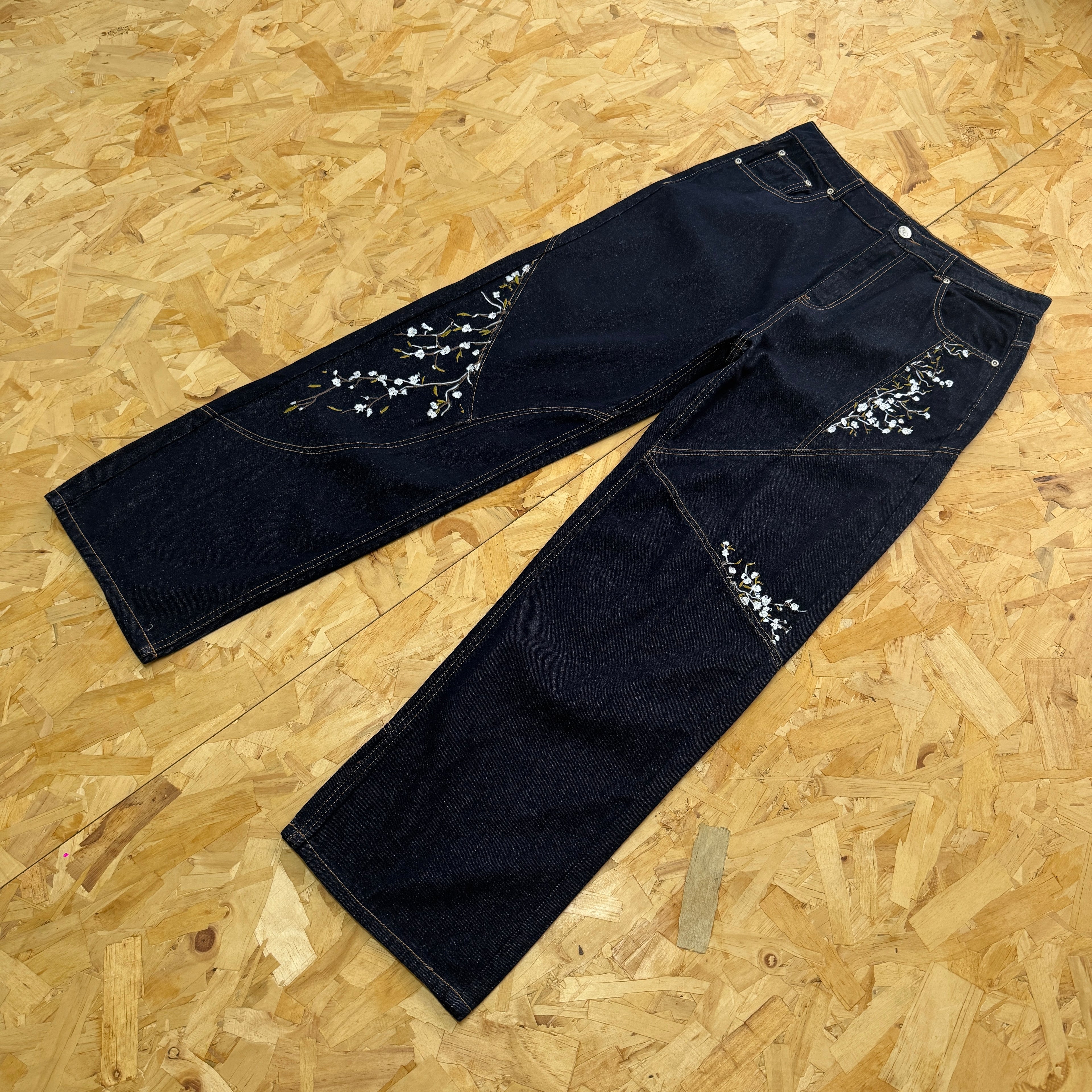 Derschutze Blossom Raw Denim - Black