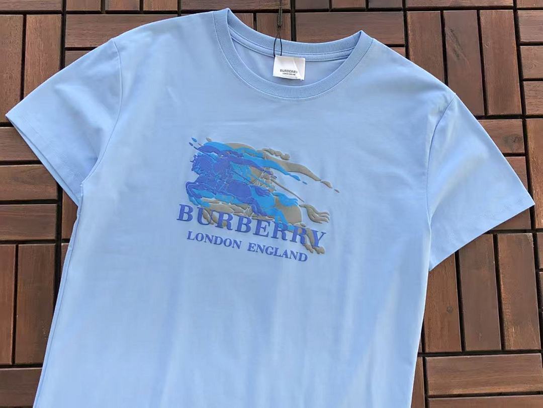 Burberry T-SHIRT