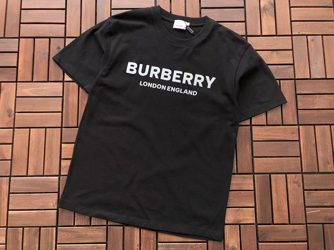 Burberry T-Shirt