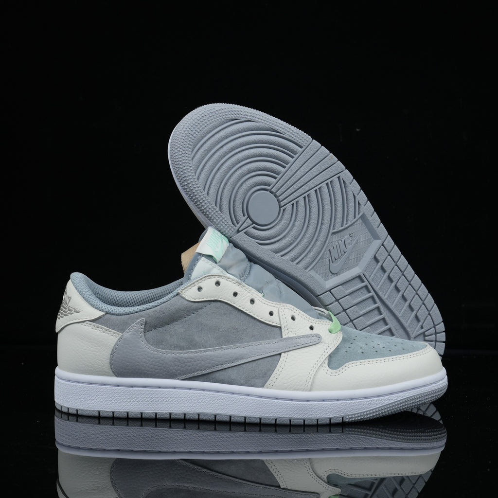 Travis Scott x Air Jordan 1 Low UNC Blue