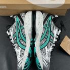 ASICS Product 82