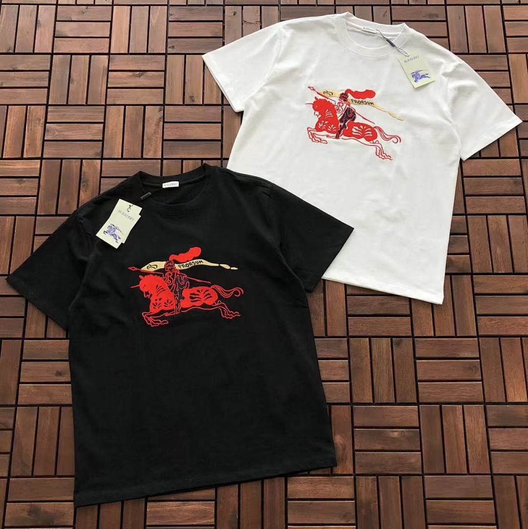 Burberry T-SHIRT