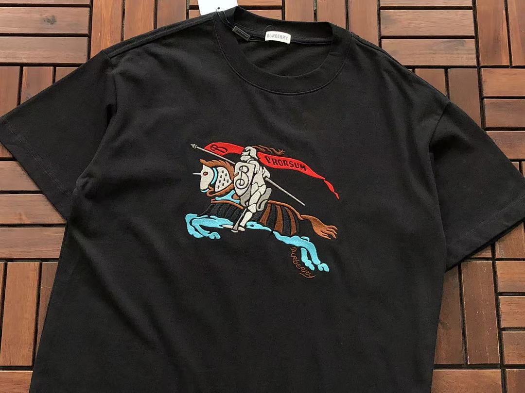 Burberry T-Shirt