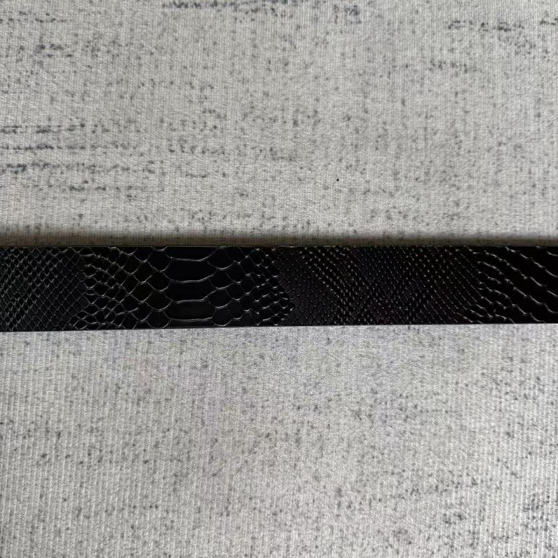 Unknown Brand Snakeskin-Embossed Belt - Black