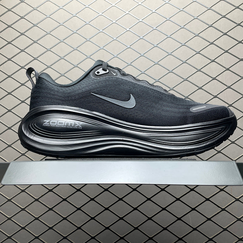 Nike ZoomX Morpho - Black/Dark Grey