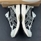 ASICS Product 77