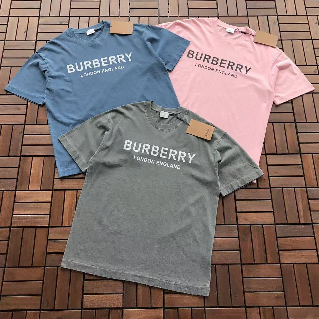 Burberry T-Shirt