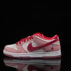 Nike SB Dunk Low Valentines Day