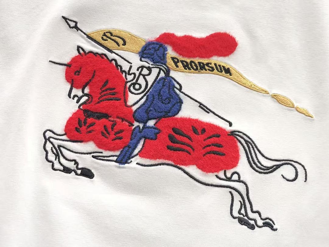 Burberry T-SHIRT