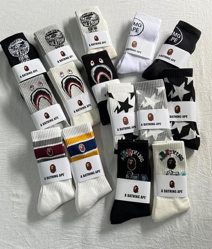A Bathing Ape Crew Socks - Black/White/Gray/Cream