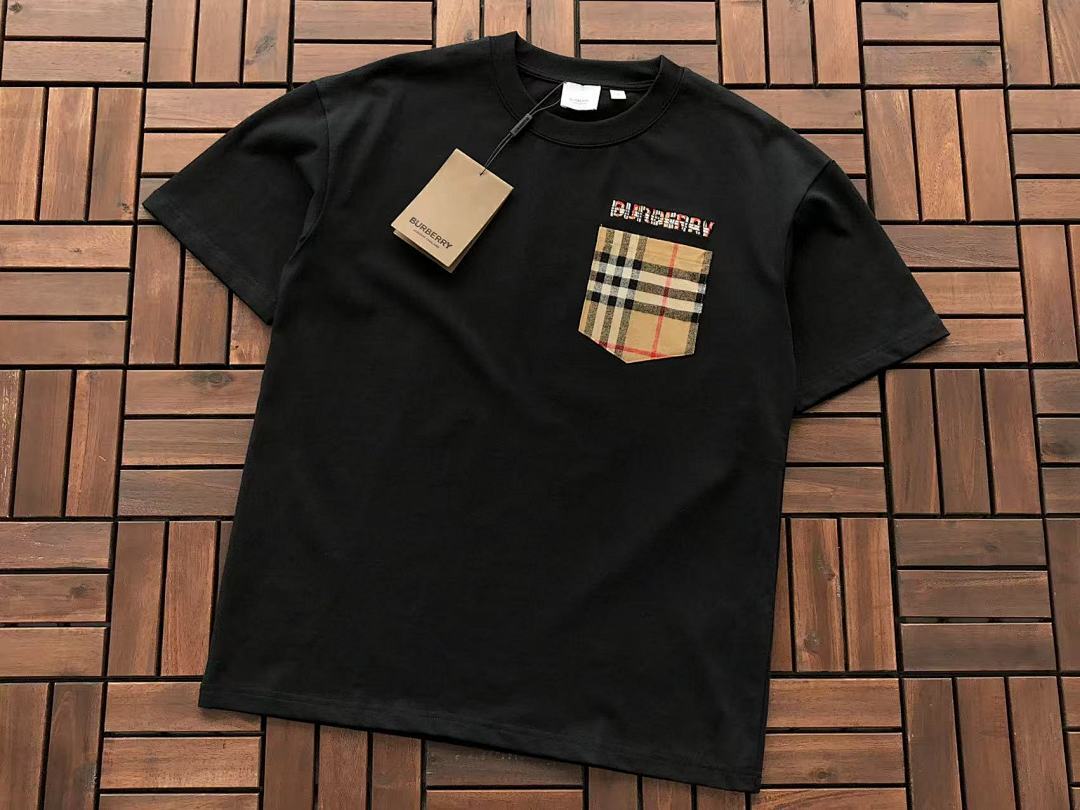 Burberry T-SHIRT