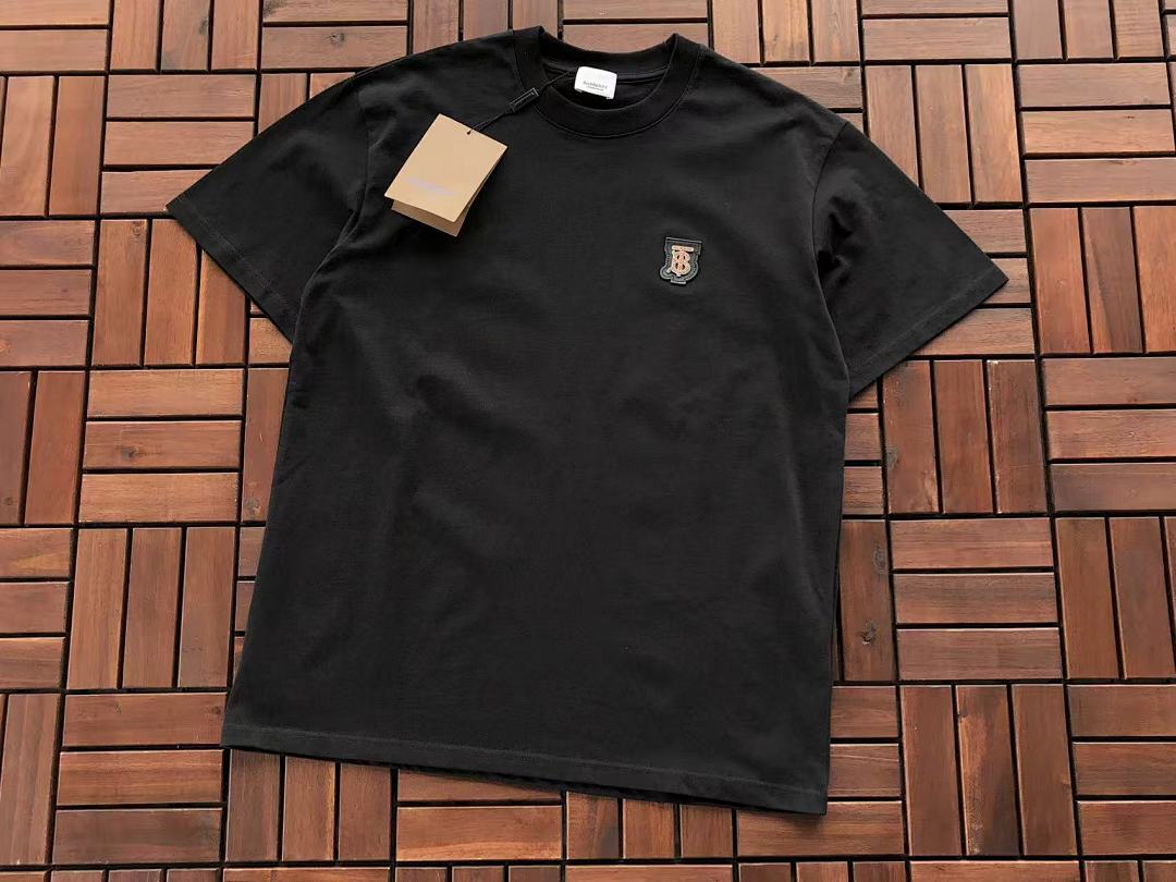 Burberry T-SHIRT