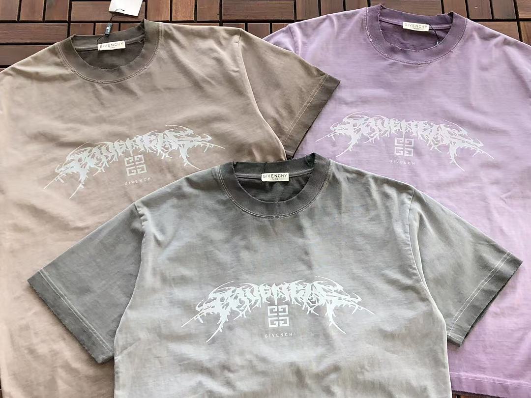 Script Logo Givenchy T-Shirt