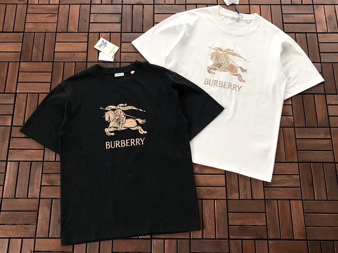 Burberry T-Shirt