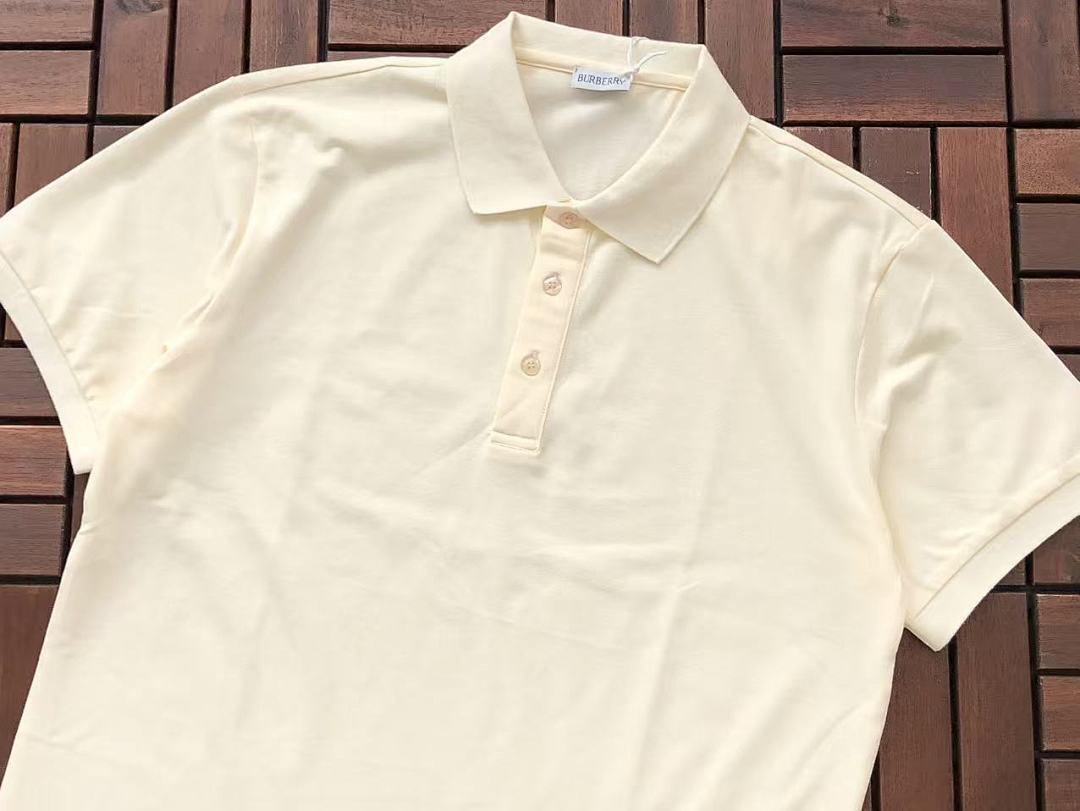 Burberry T-Shirt