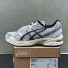 ASICS Product 115
