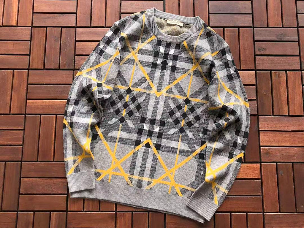 Burberry SWEATER