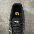 Nike Air Max Plus - Black/Luminous Green