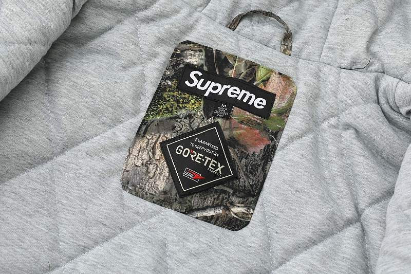 Supreme Mossy Oak Gore-Tex Hooded Jacket