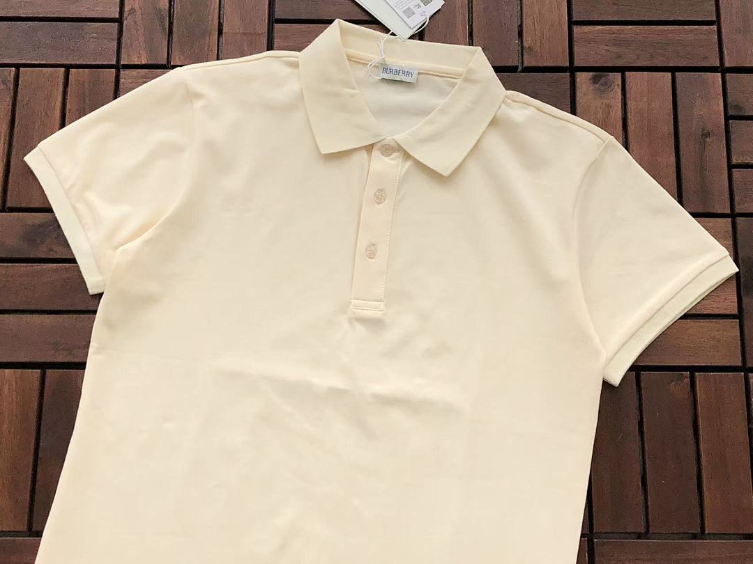 Burberry T-Shirt