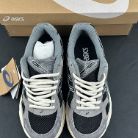ASICS Product 107