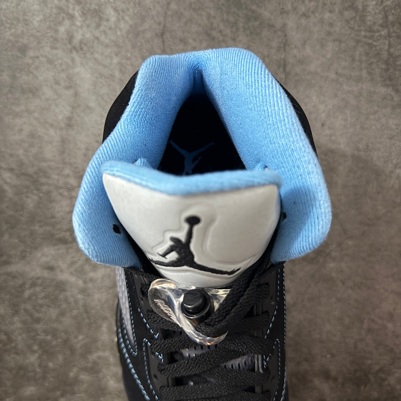 Air Jordan 5 Retro - University Blue/Black