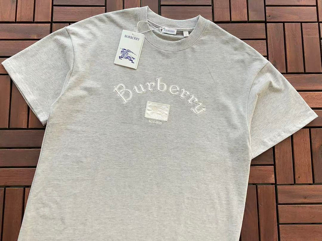 Burberry T-SHIRT