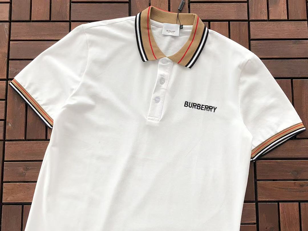 Burberry T-SHIRT