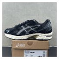 ASICS Product 113