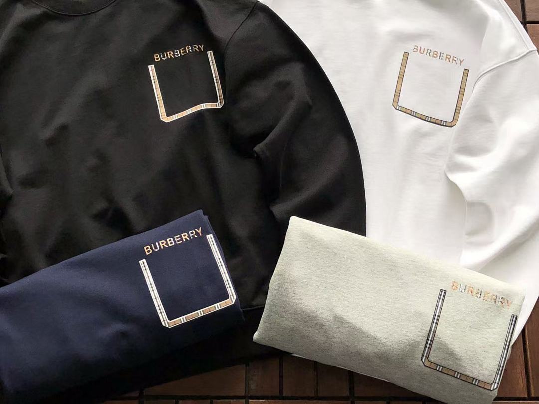 Burberry SWEATER