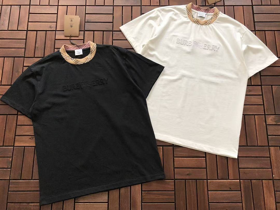 Burberry T-SHIRT