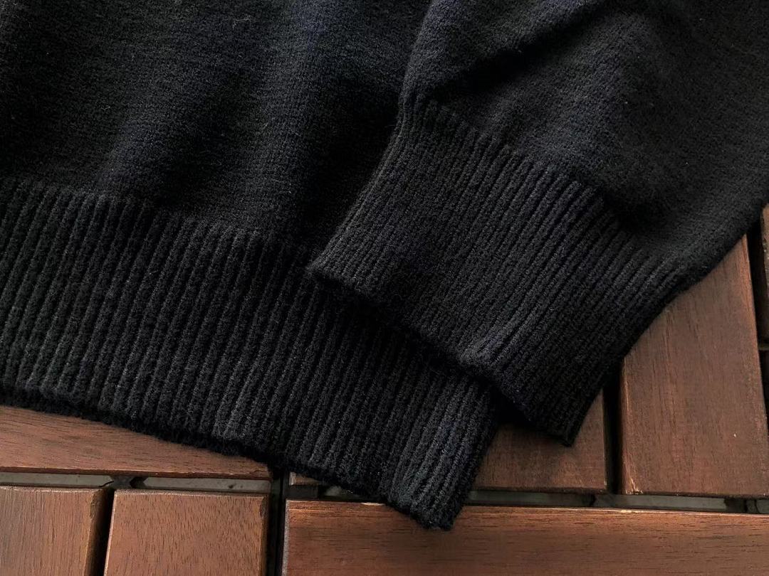Burberry SWEATER