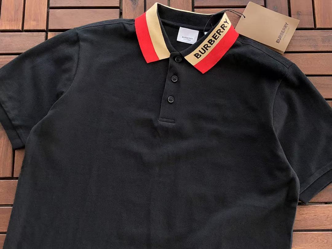 Burberry T-SHIRT