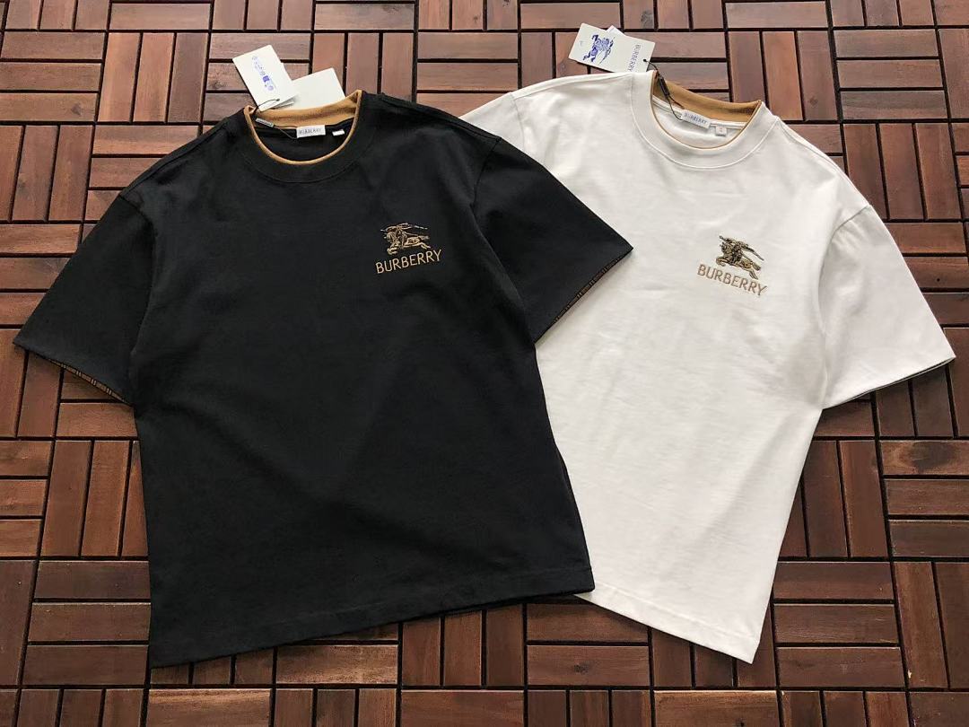 Burberry T-SHIRT